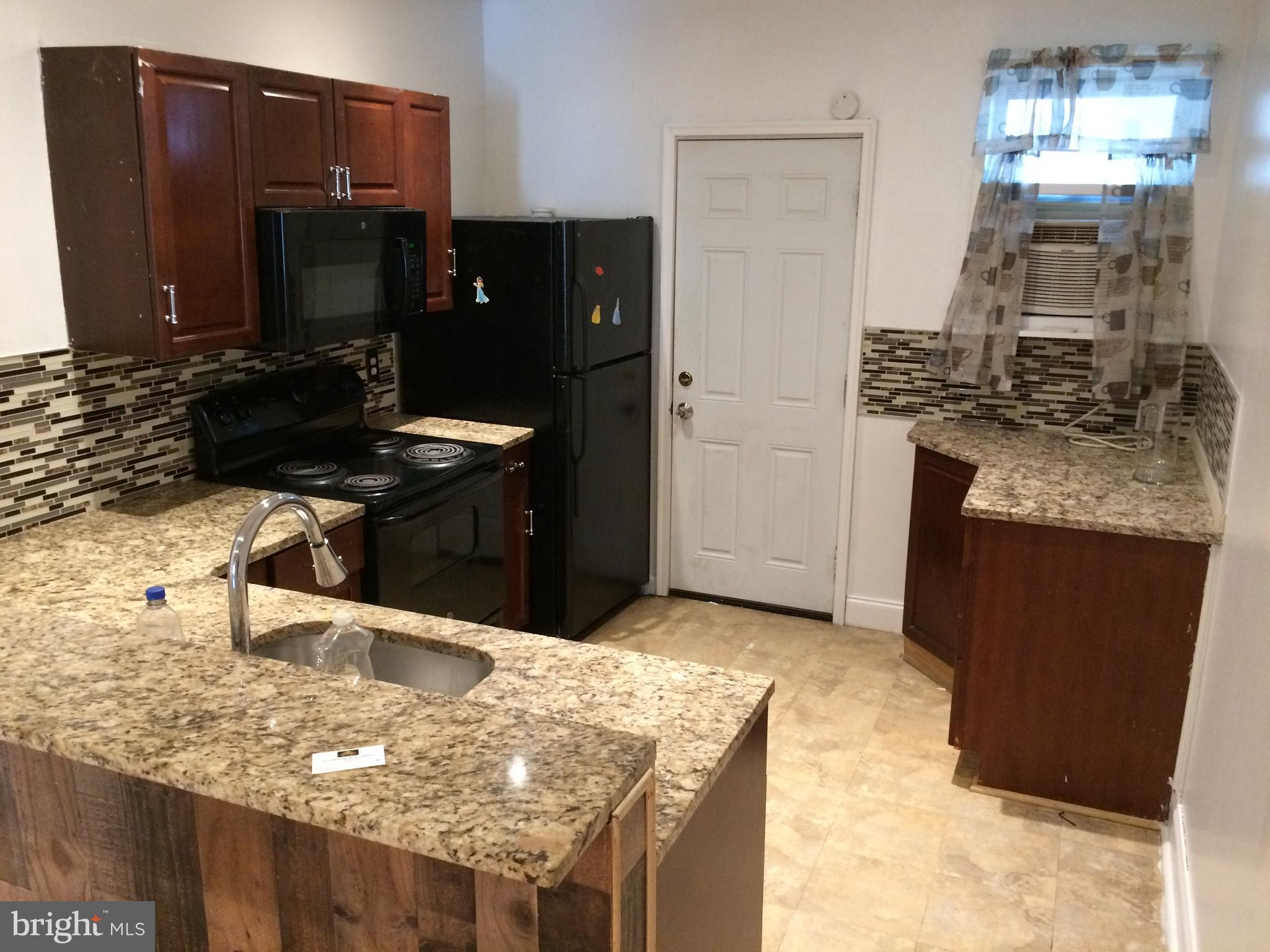 267 W SHELDON STREET