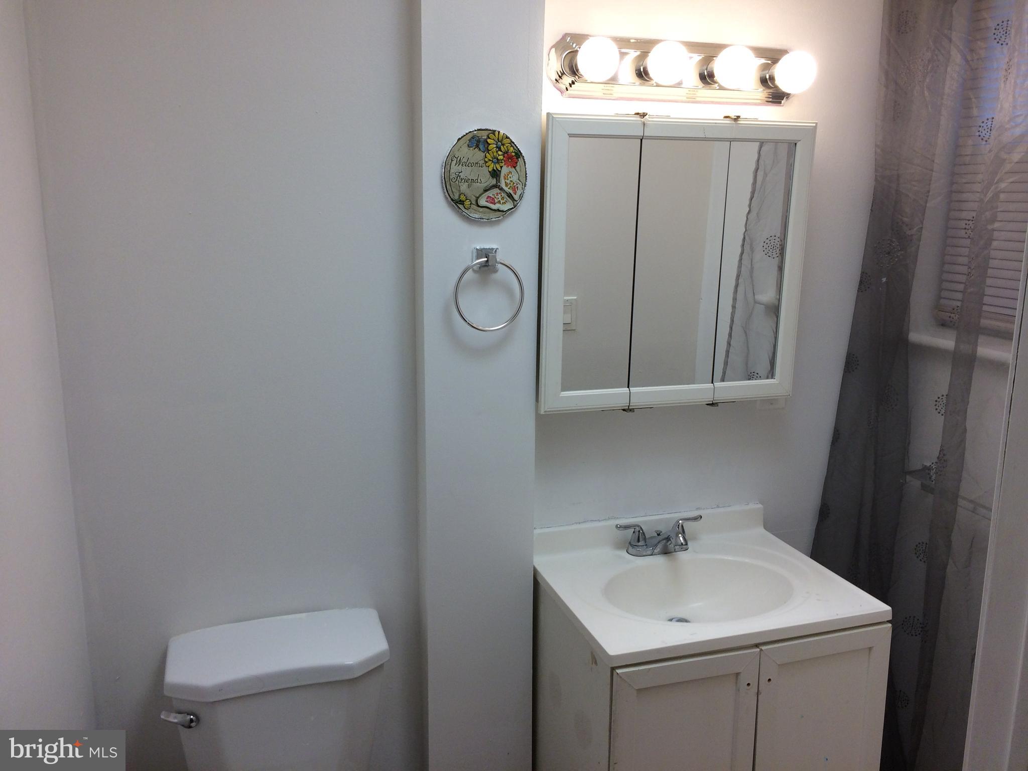 267 W SHELDON STREET