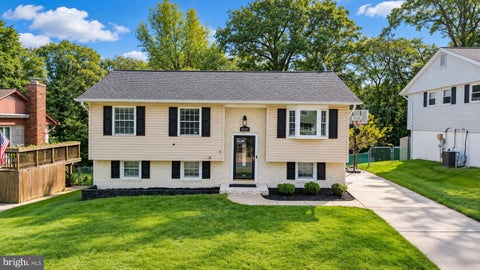 Homes For Sale - 8245 Lethbridge Road<br/> MILLERSVILLE, MD 21108