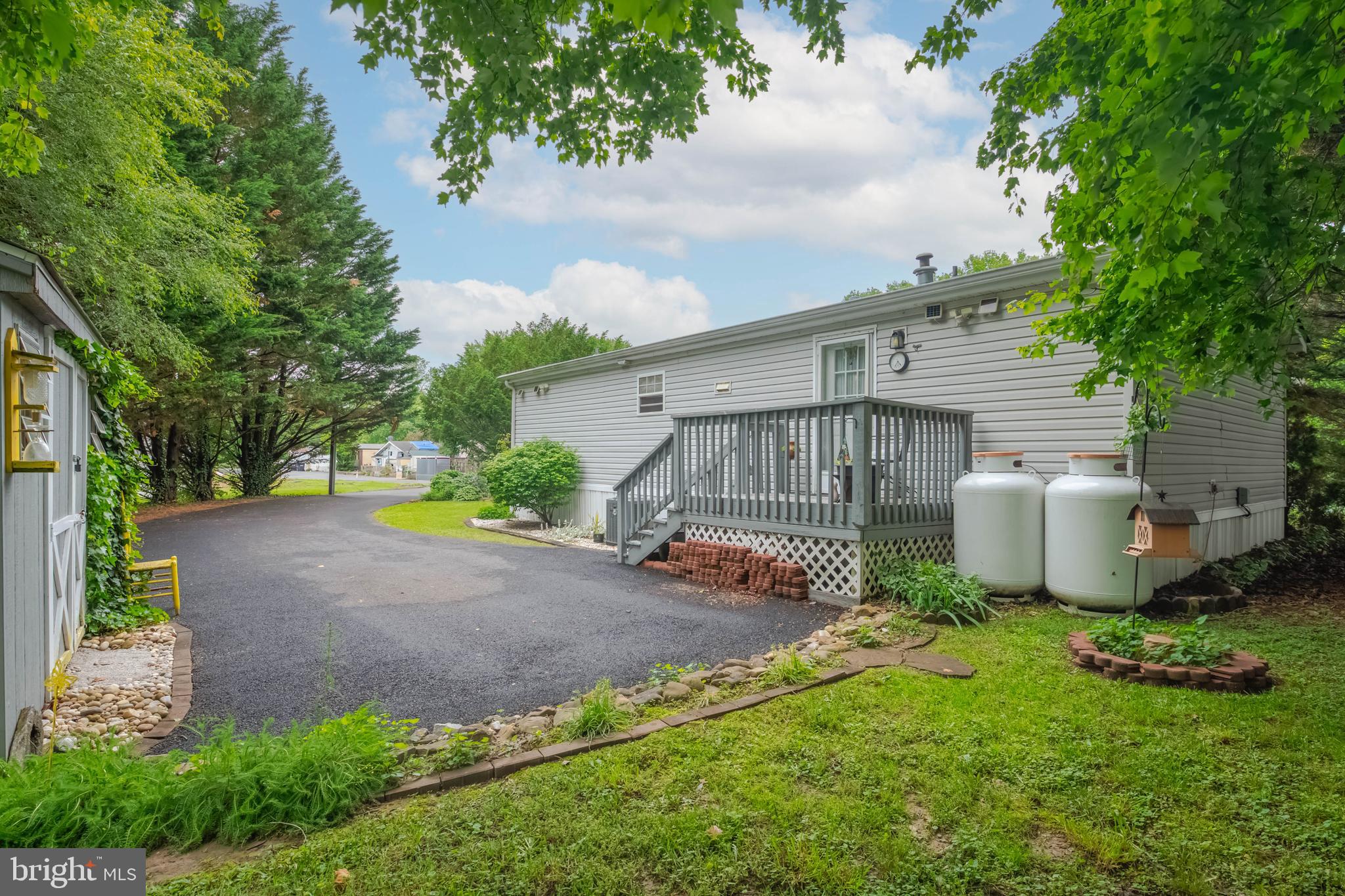 4 MALLARD DRIVE