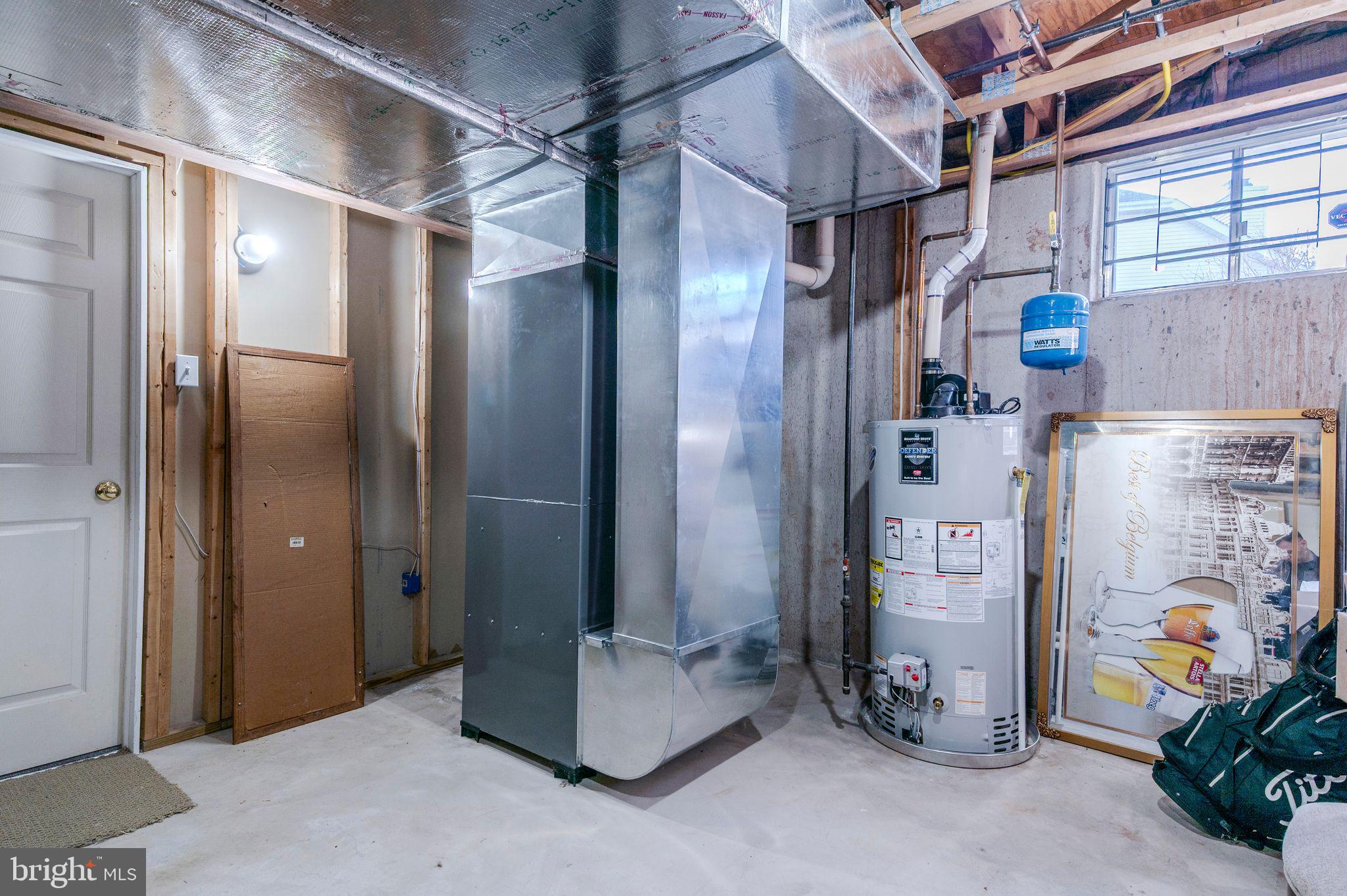 LONGSHORE ESTS - Residential