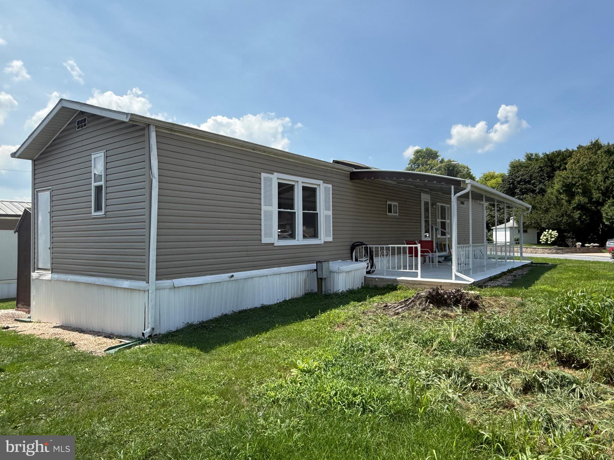 8 HILLCREST DRIVE