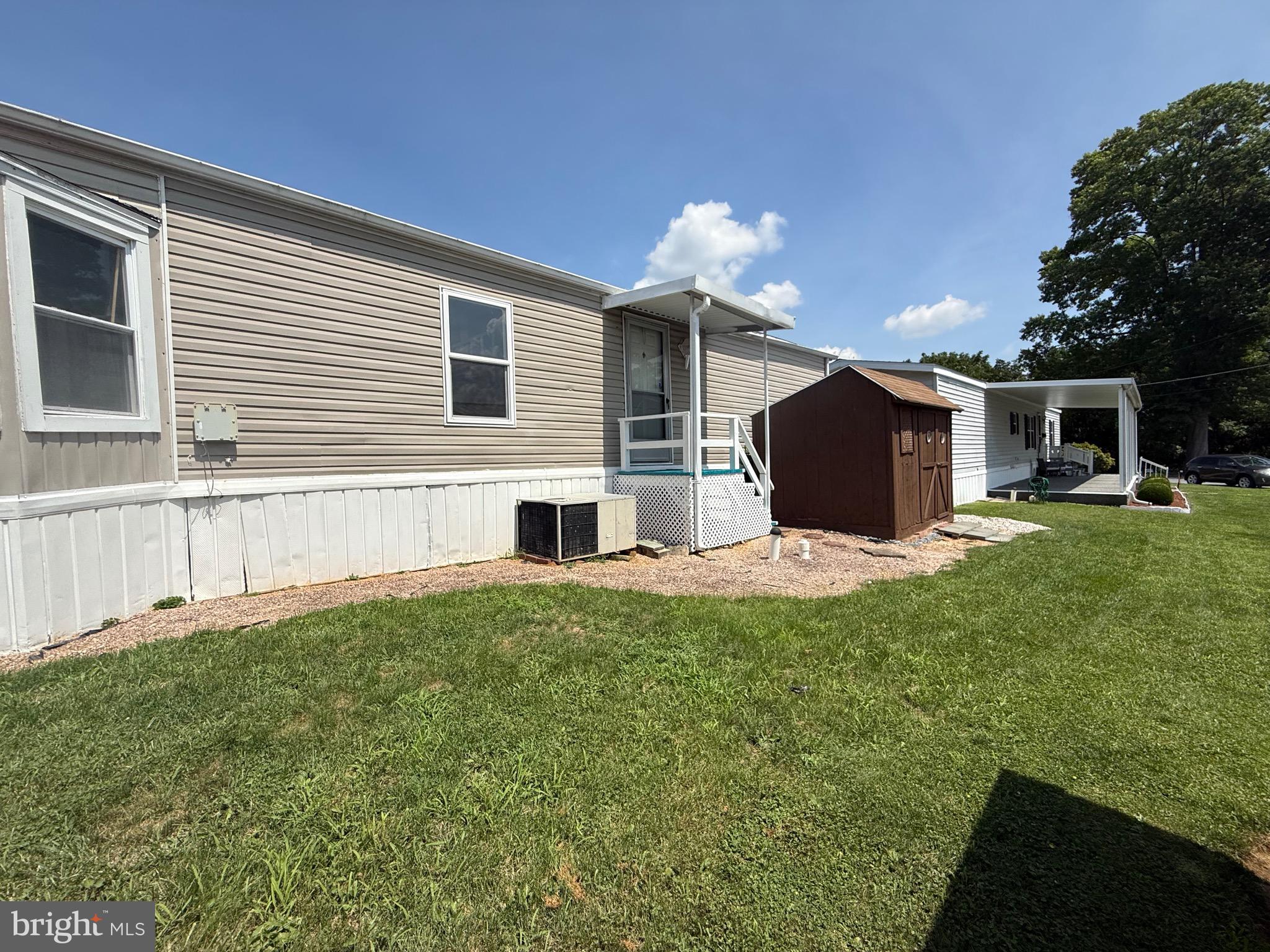 8 HILLCREST DRIVE