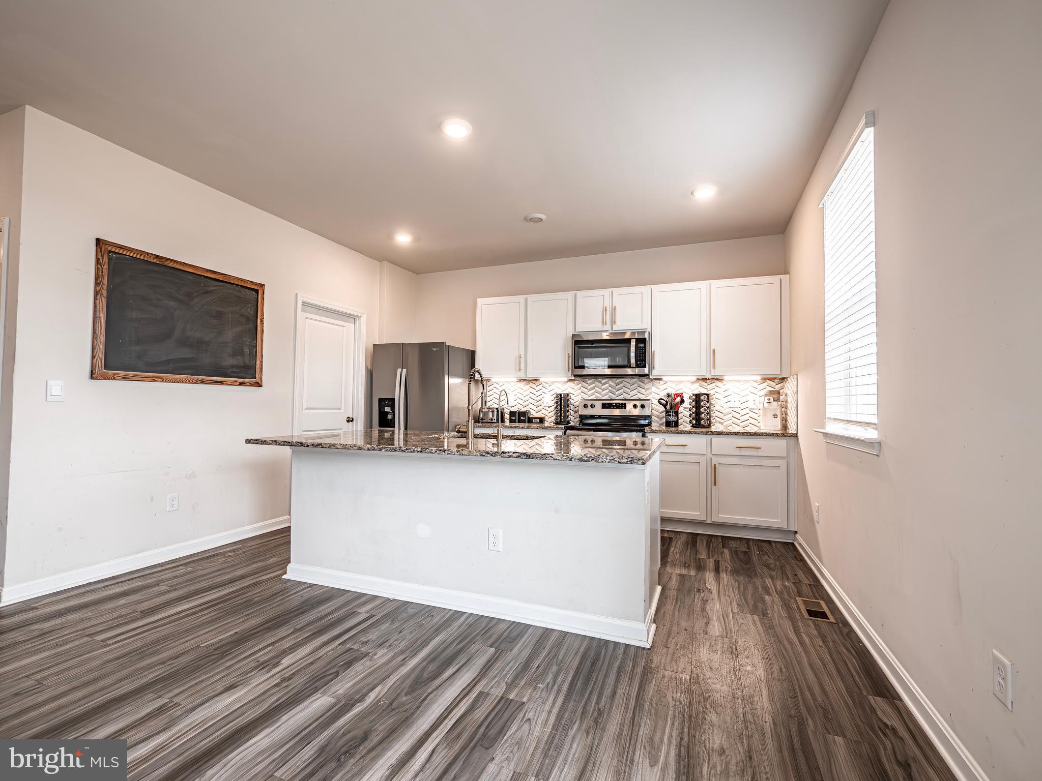 MAGNOLIA SPRINGS - Residential