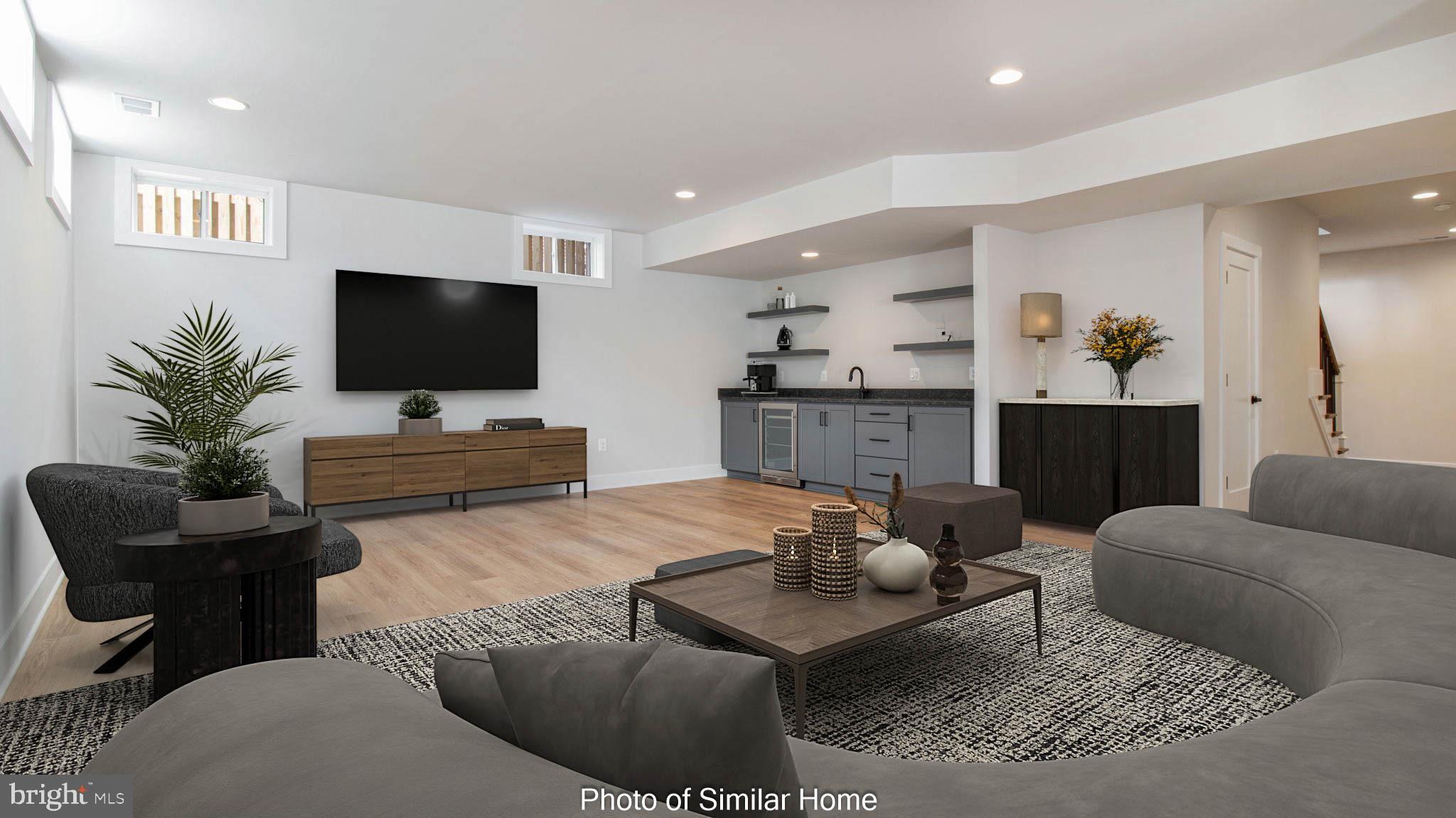 CHEVY CHASE - Residential