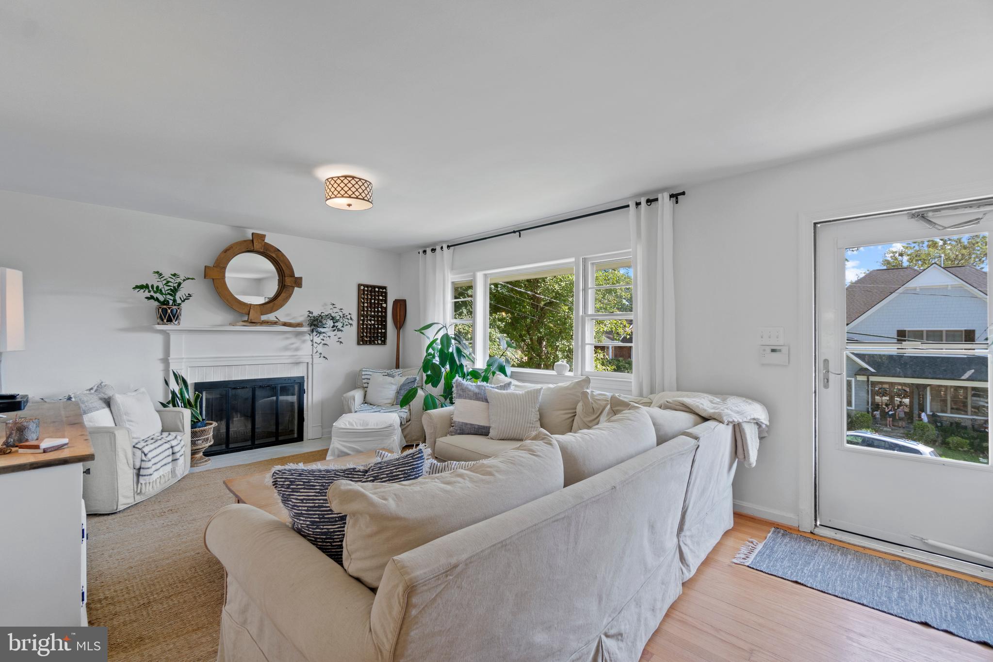 LEEWAY - Residential Lease