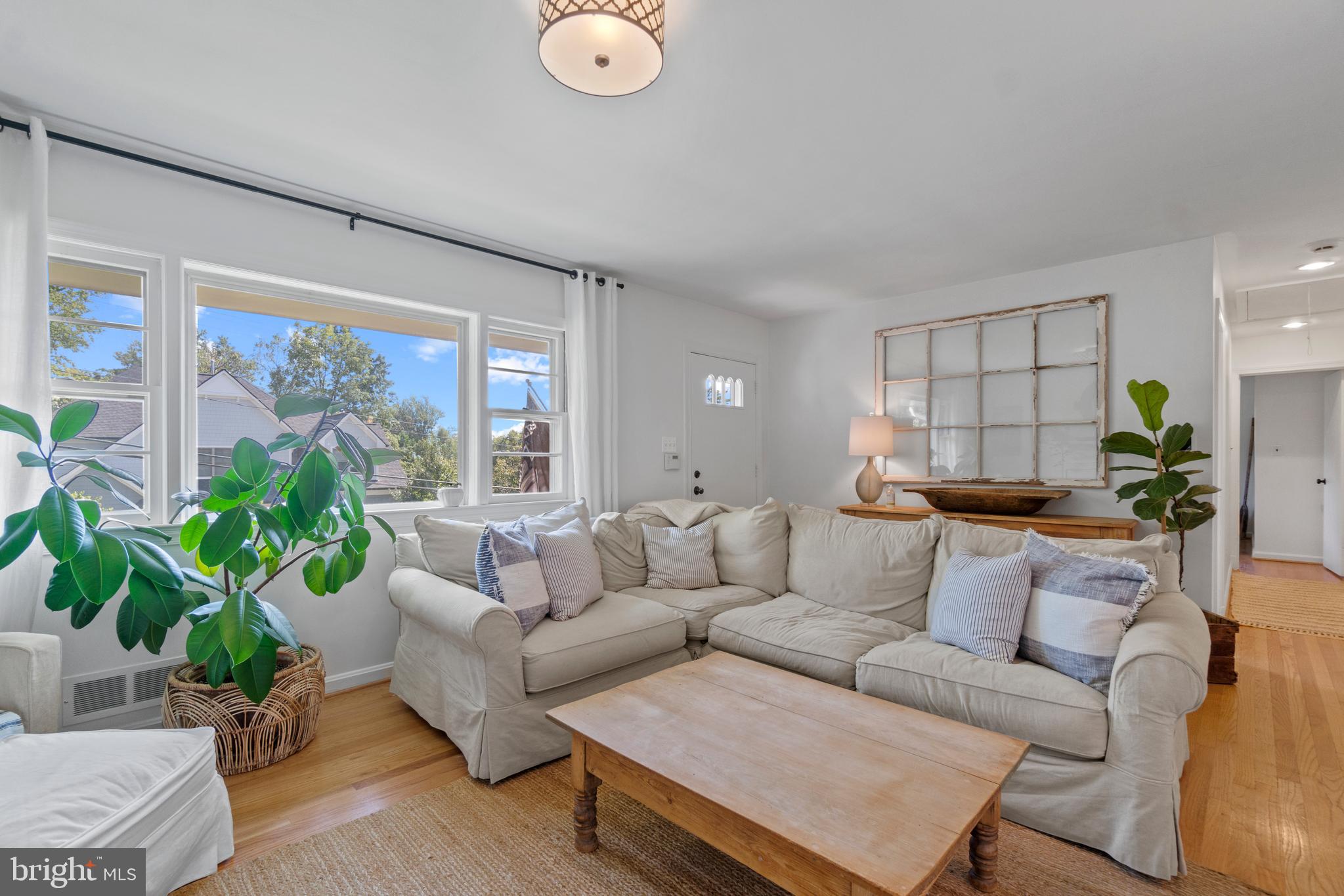 LEEWAY - Residential Lease