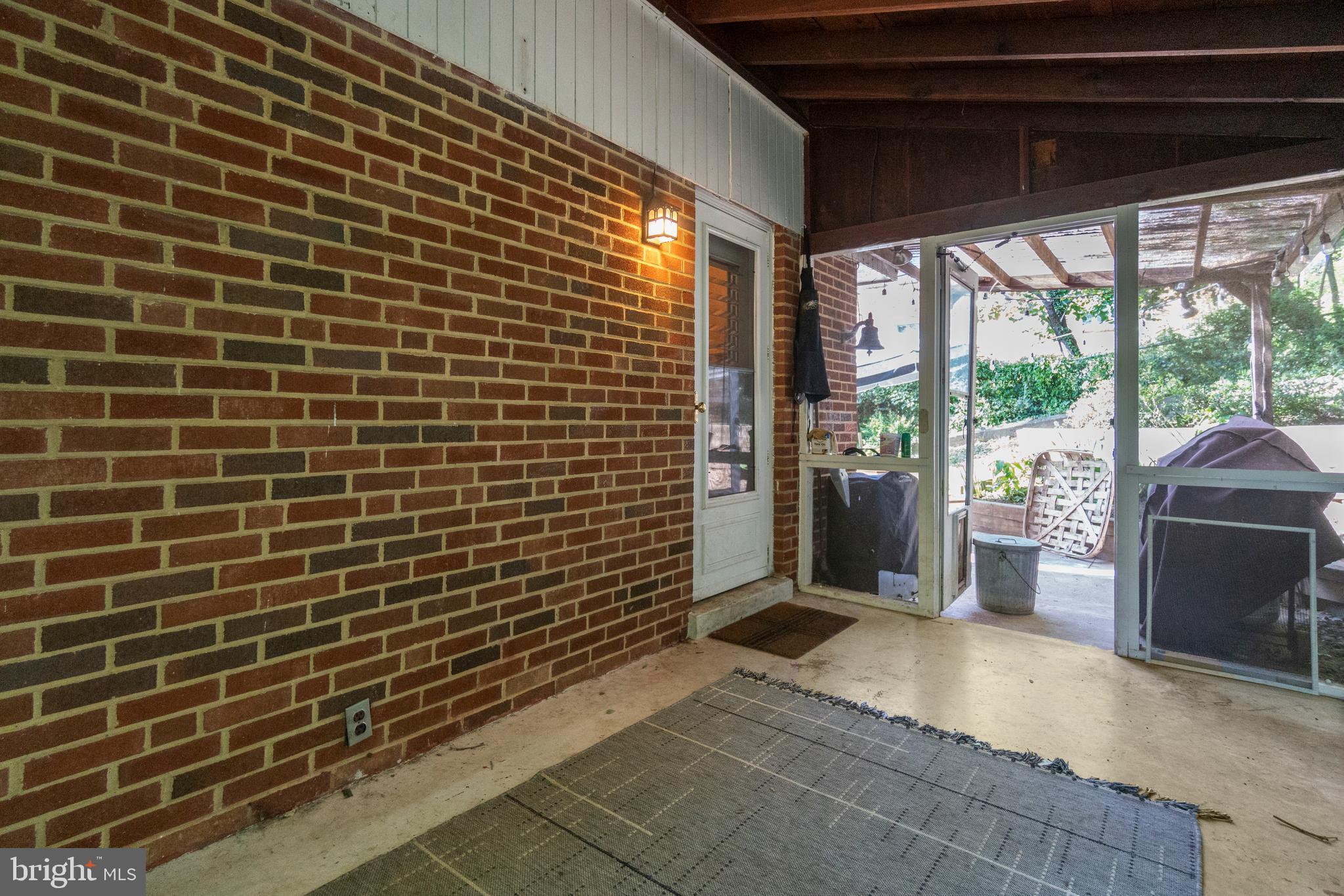 LEEWAY - Residential Lease