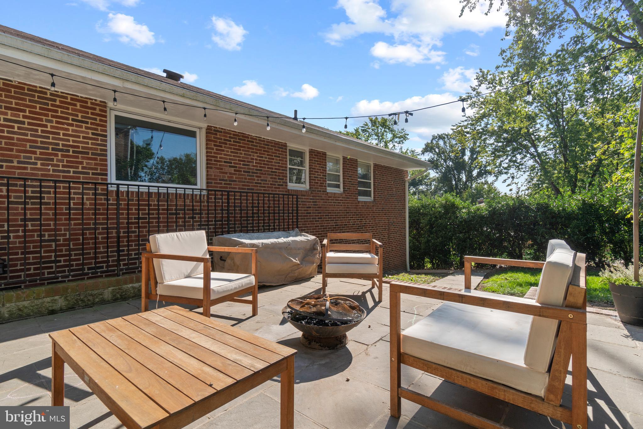 LEEWAY - Residential Lease