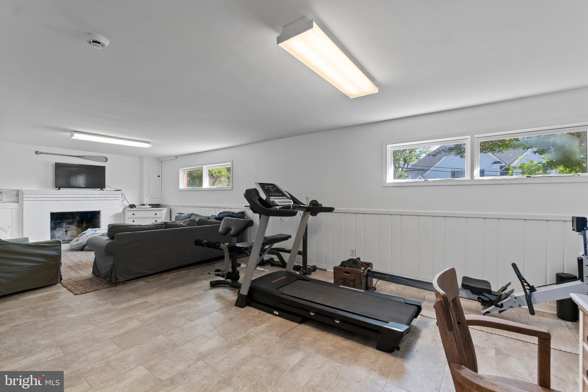 LEEWAY - Residential Lease