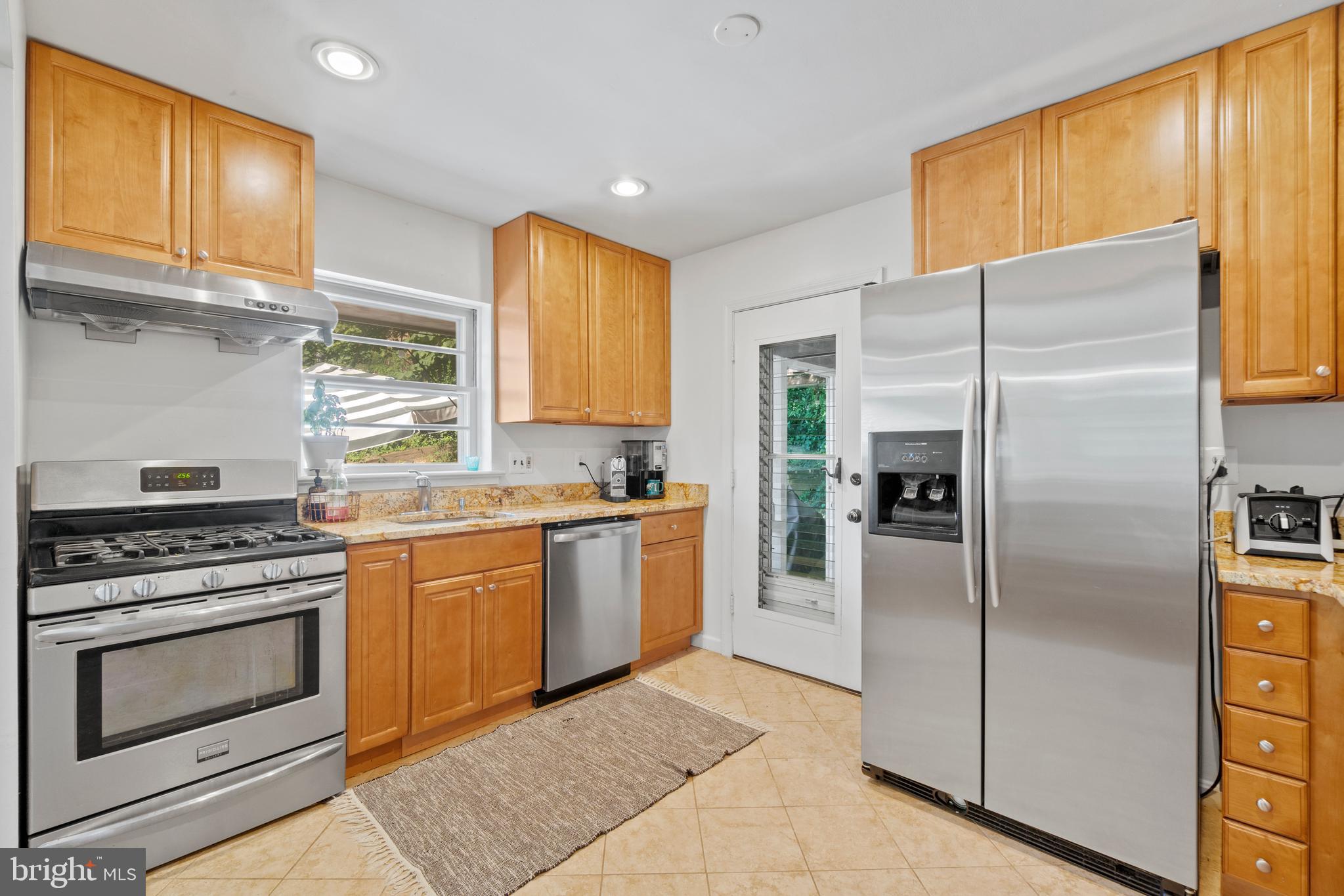 LEEWAY - Residential Lease