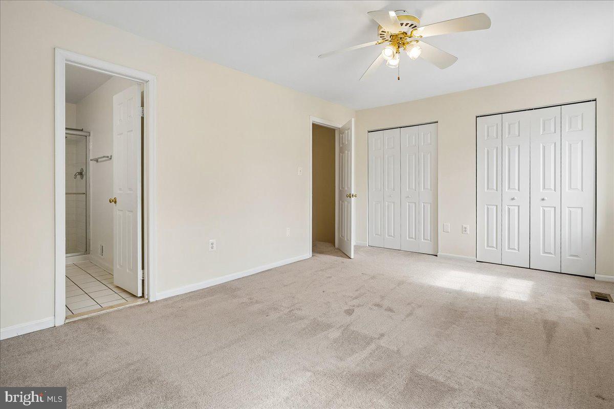 LAKEPOINTE - Residential