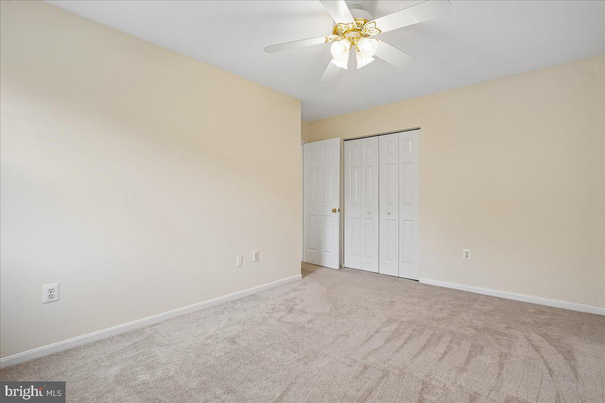 LAKEPOINTE - Residential