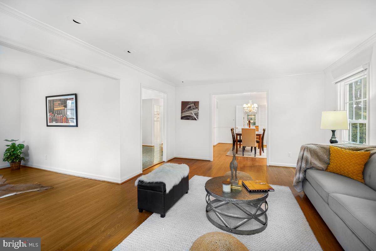 EAST GATE OF POTOMAC - Residential