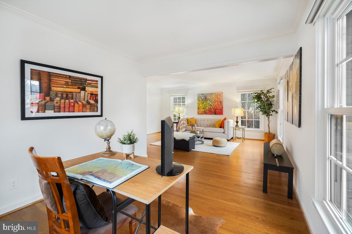 EAST GATE OF POTOMAC - Residential