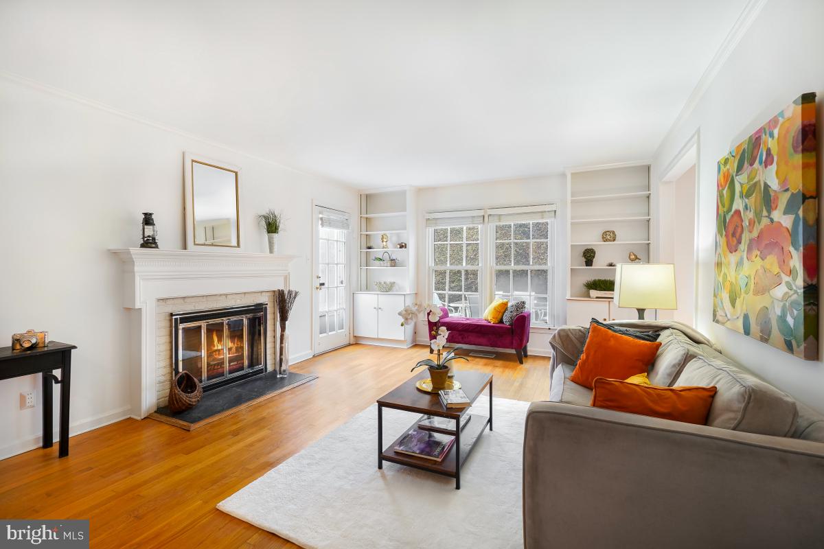 EAST GATE OF POTOMAC - Residential