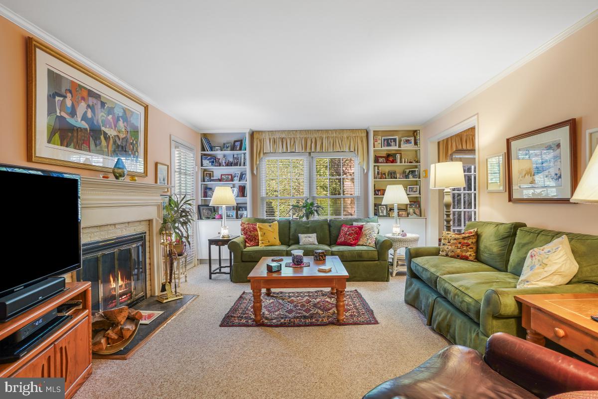 EAST GATE OF POTOMAC - Residential