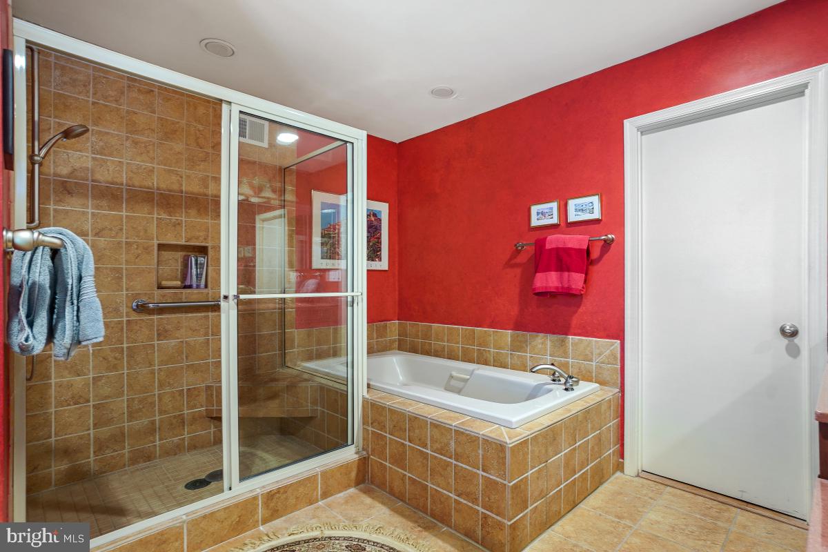 EAST GATE OF POTOMAC - Residential