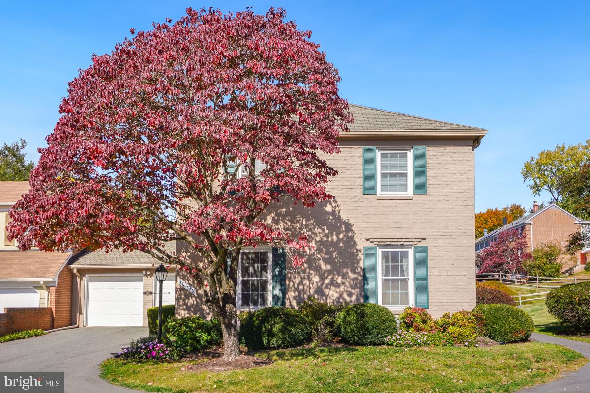 EAST GATE OF POTOMAC - Residential