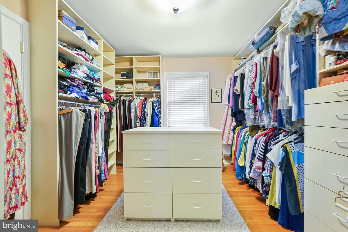 EAST GATE OF POTOMAC - Residential