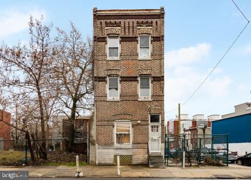 KENSINGTON - Residential