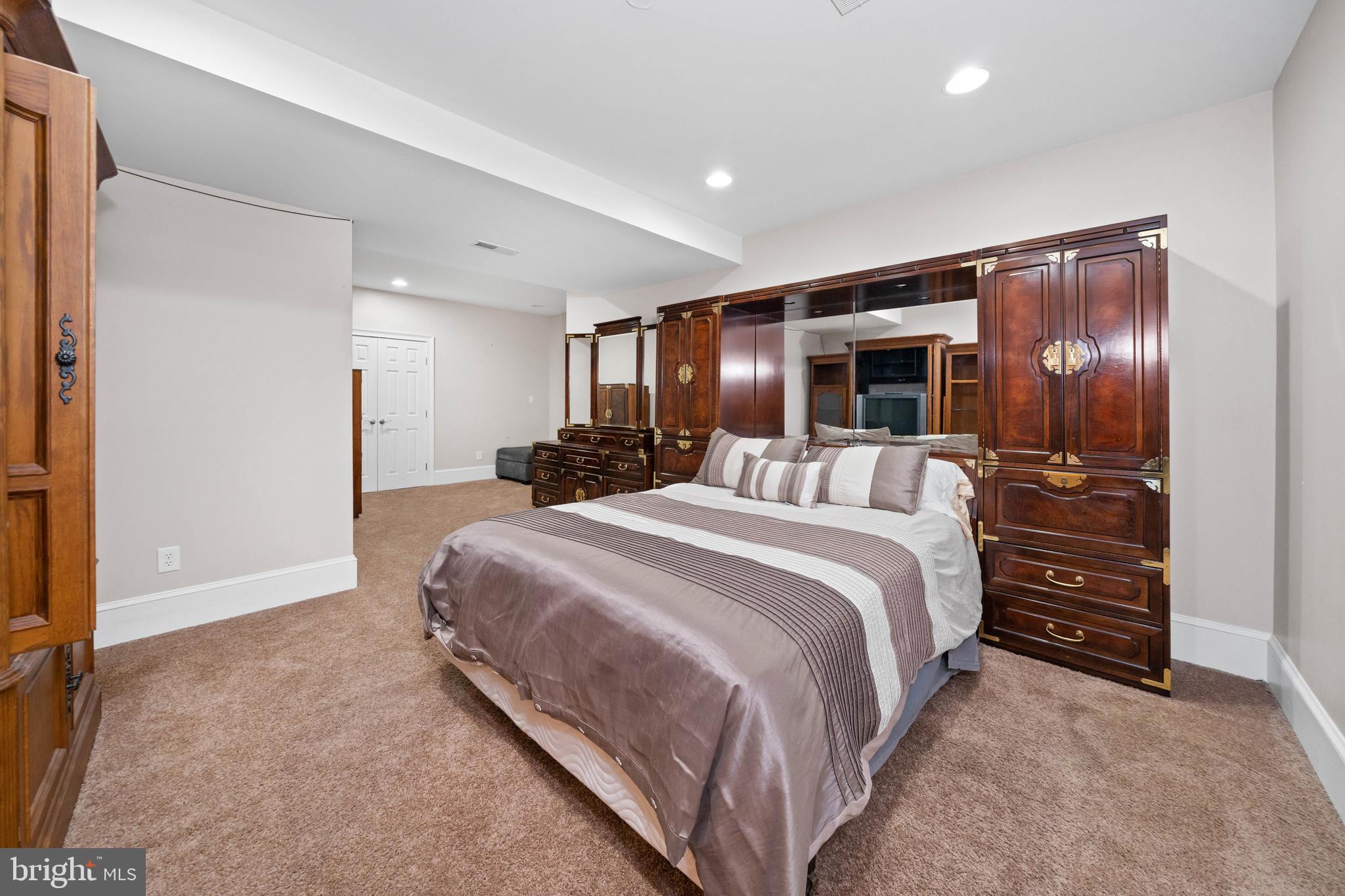 GREYSTONE - Residential