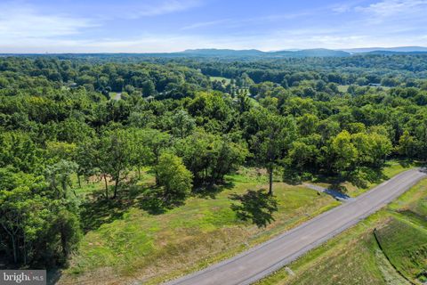 BELLA VISTA SUBDIVISION - SECTION 2, LOT 23 FALLING WATERS WV 25419