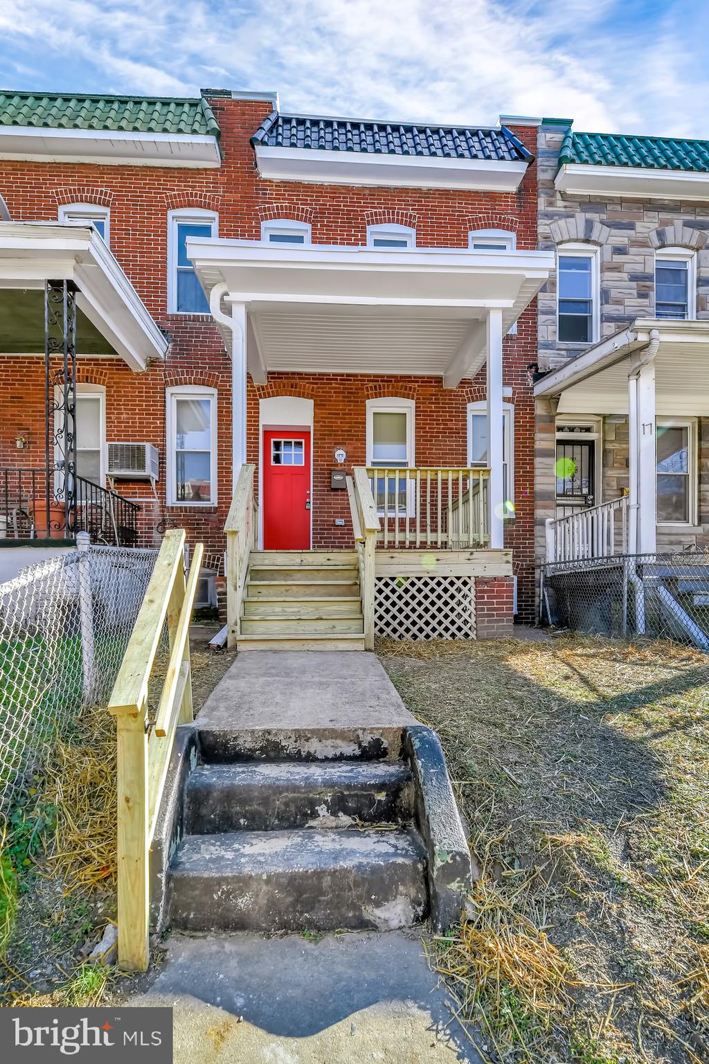 SAINT JOSEPHS - Residential Lease