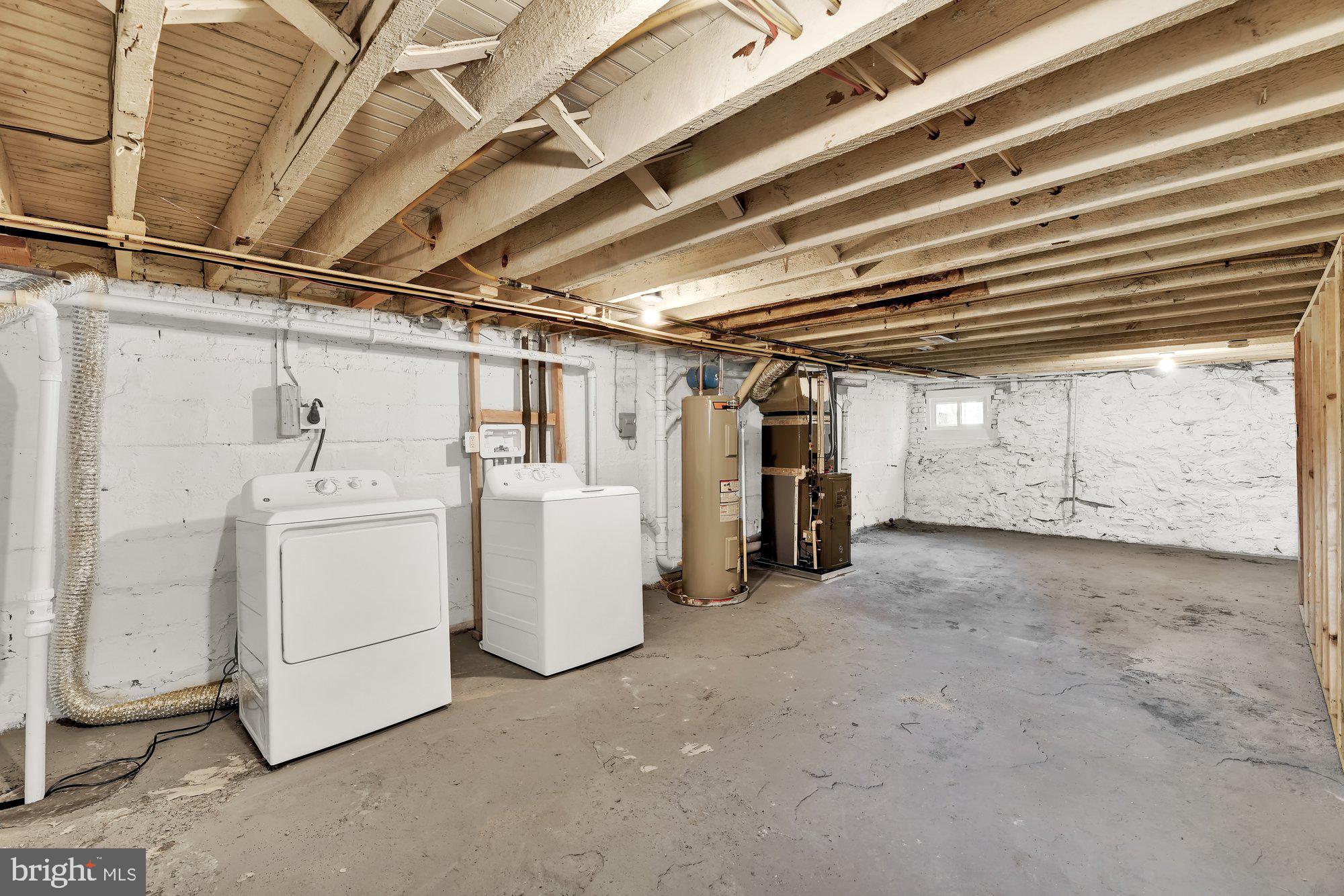 SAINT JOSEPHS - Residential Lease