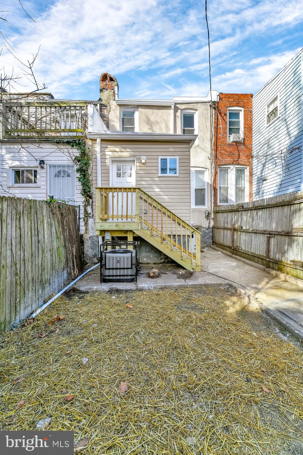 SAINT JOSEPHS - Residential Lease