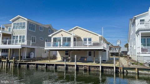 Homes For Sale - 30 W Bayard Street<br/> FENWICK ISLAND, DE 19944