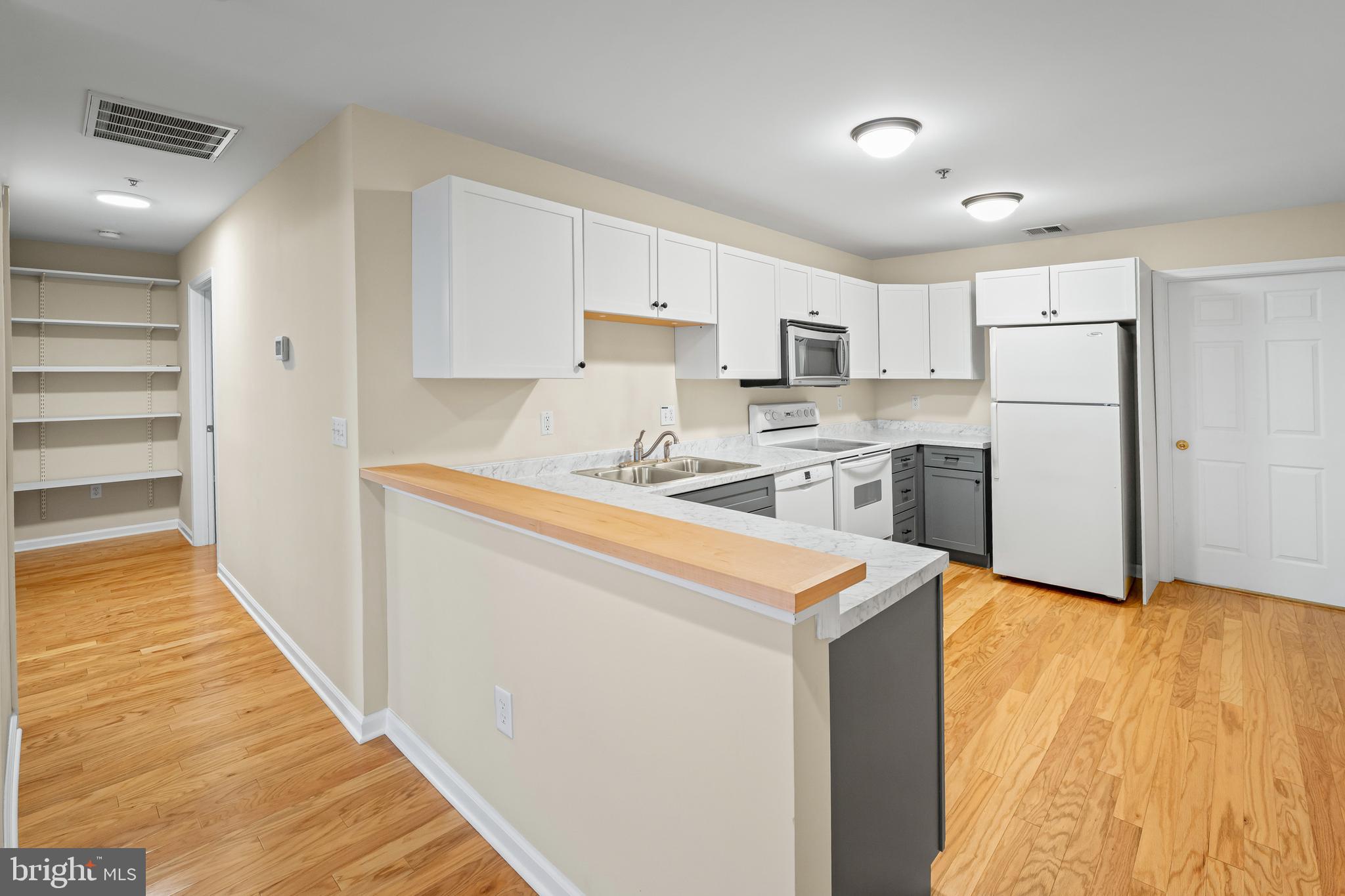 VILLAS AT FRENCH CREEK - Residential