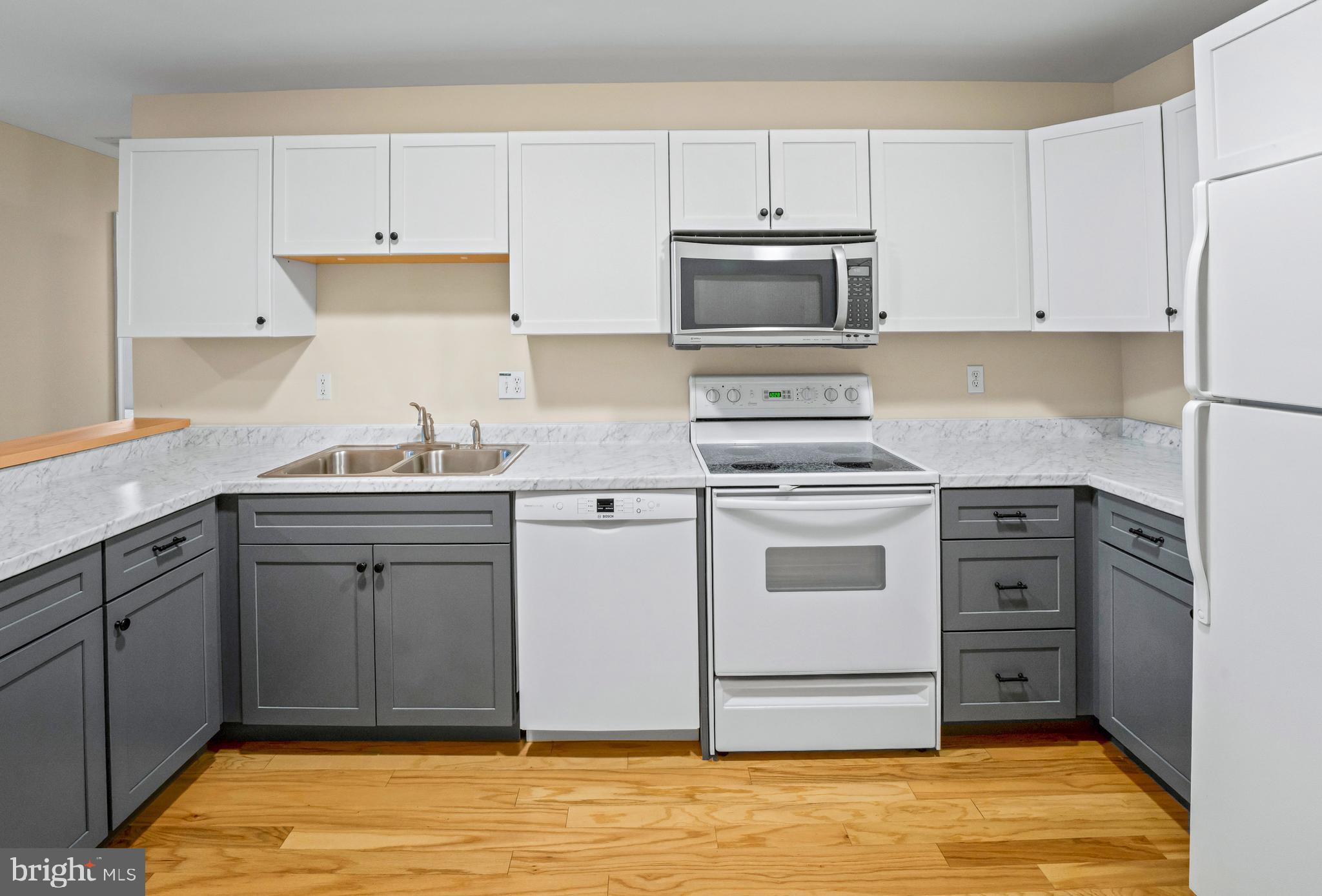 VILLAS AT FRENCH CREEK - Residential