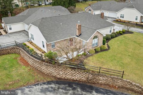 135 VILLAGE WAY 5B PHOENIXVILLE PA 19460