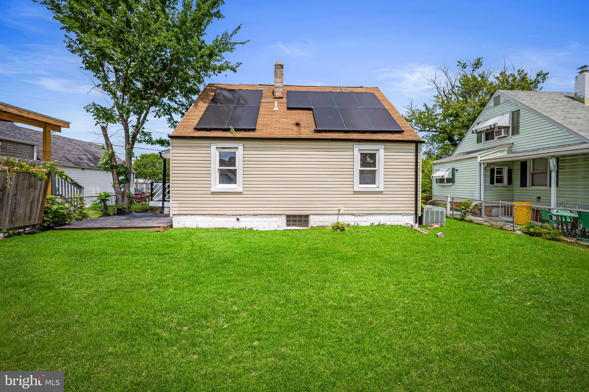 COLONIAL HOUSING - Residential
