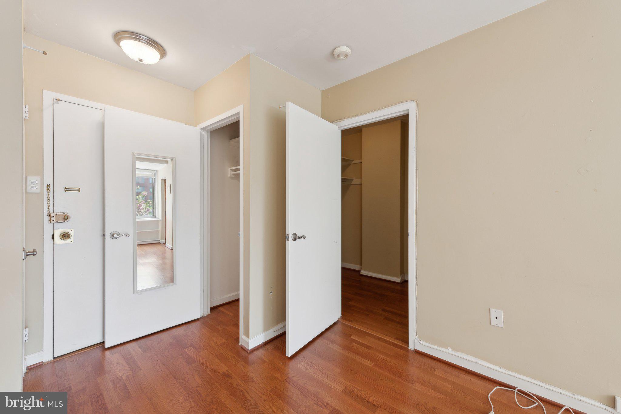 RIVER PLACE - Residential