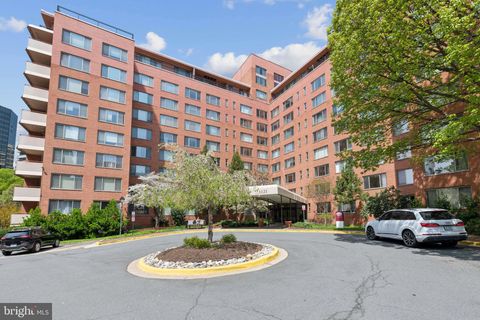 1121 ARLINGTON BOULEVARD 402 ARLINGTON VA 22209