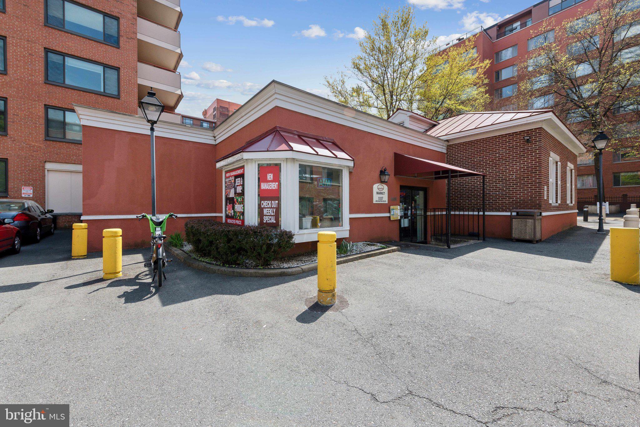 RIVER PLACE - Residential