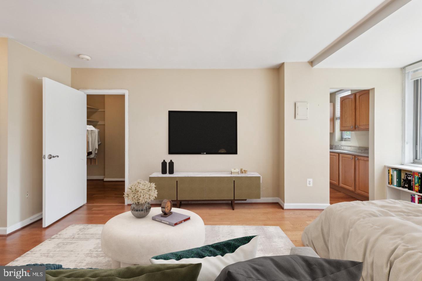 RIVER PLACE - Residential