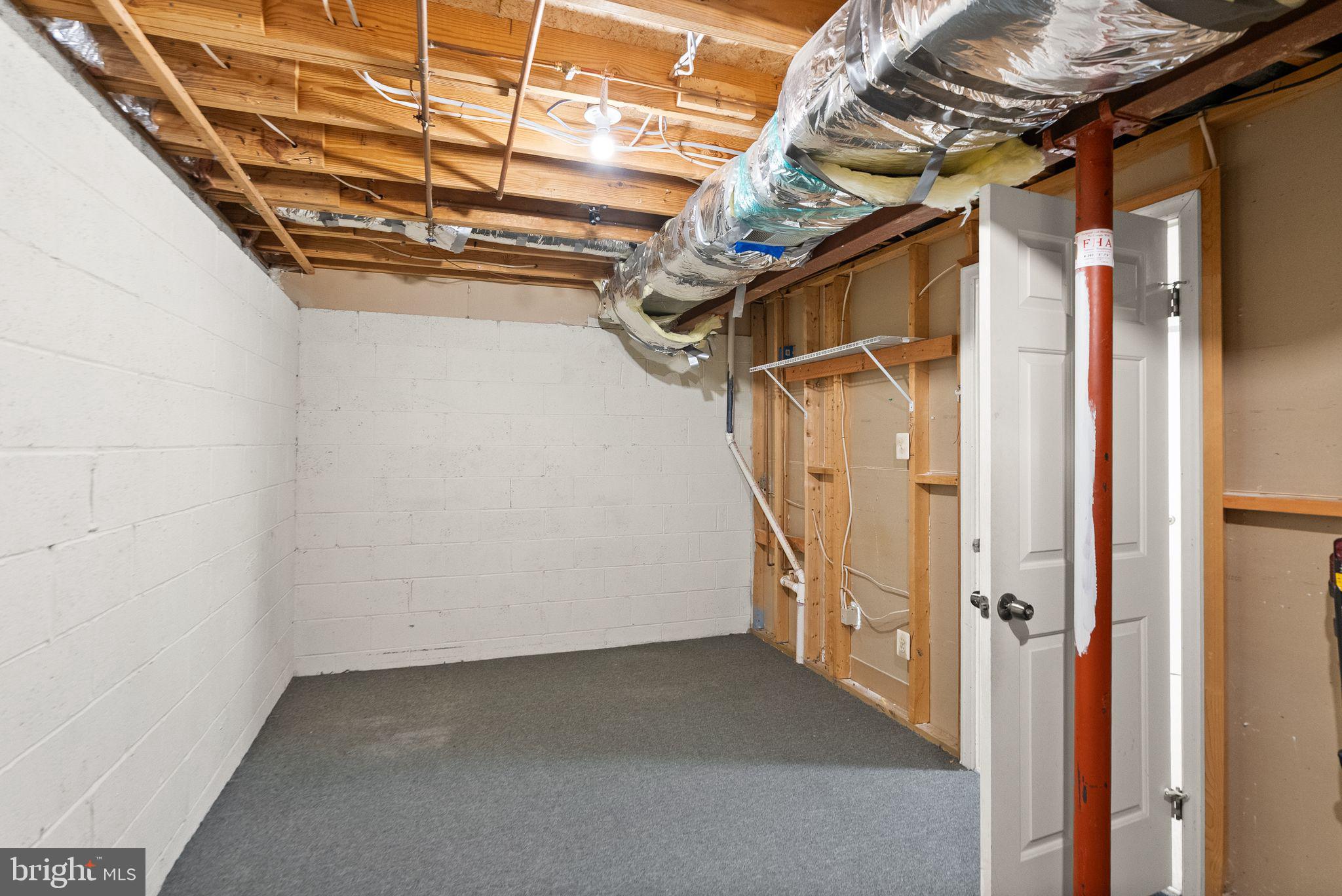 BIRCHFIELD WOODS - Residential