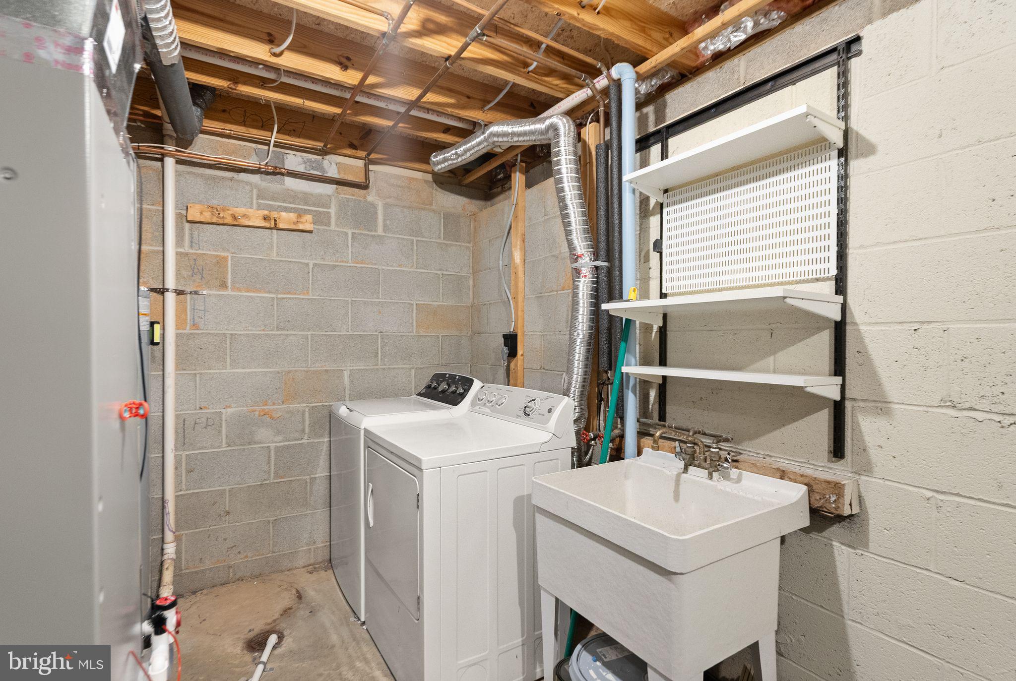 BIRCHFIELD WOODS - Residential