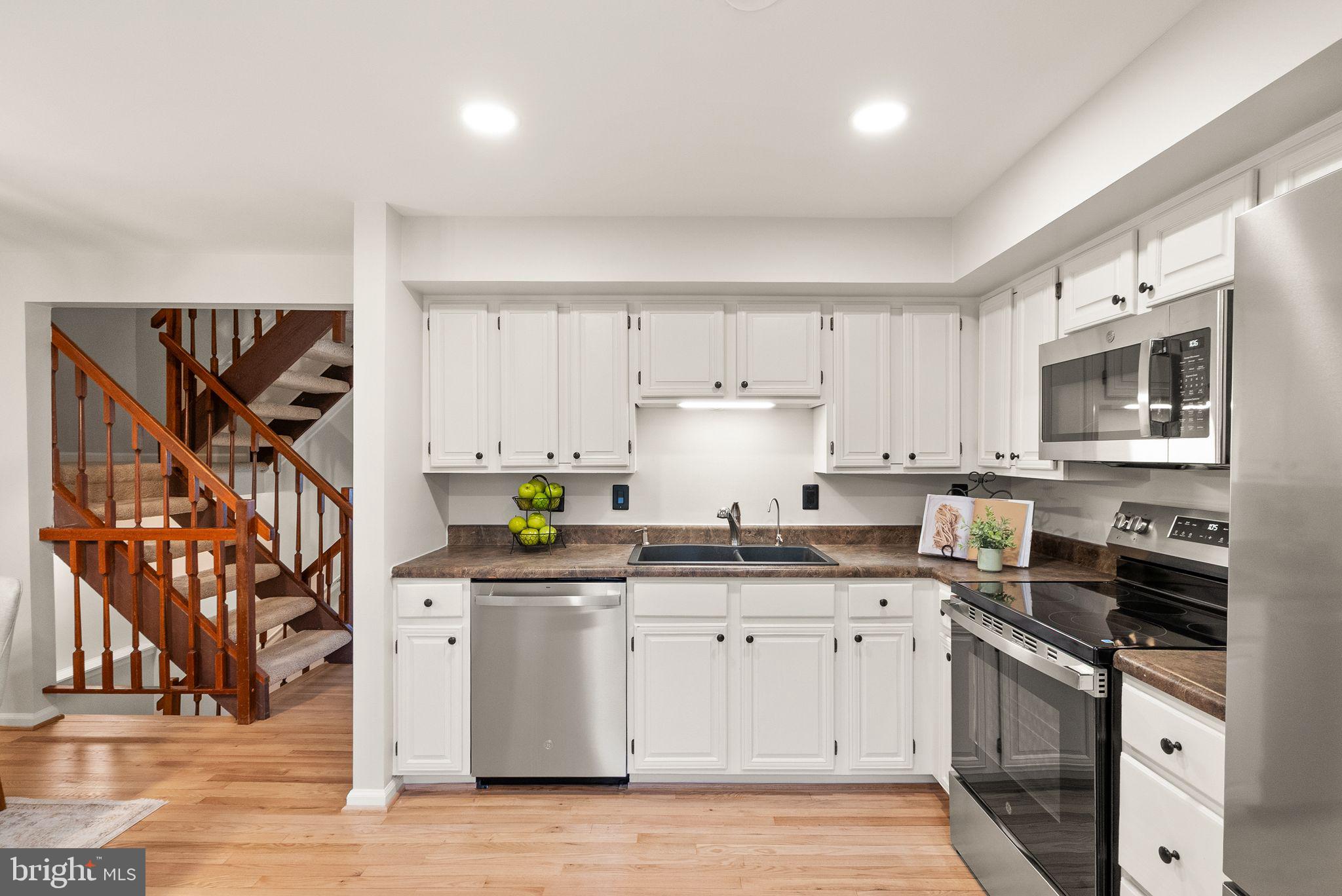 BIRCHFIELD WOODS - Residential