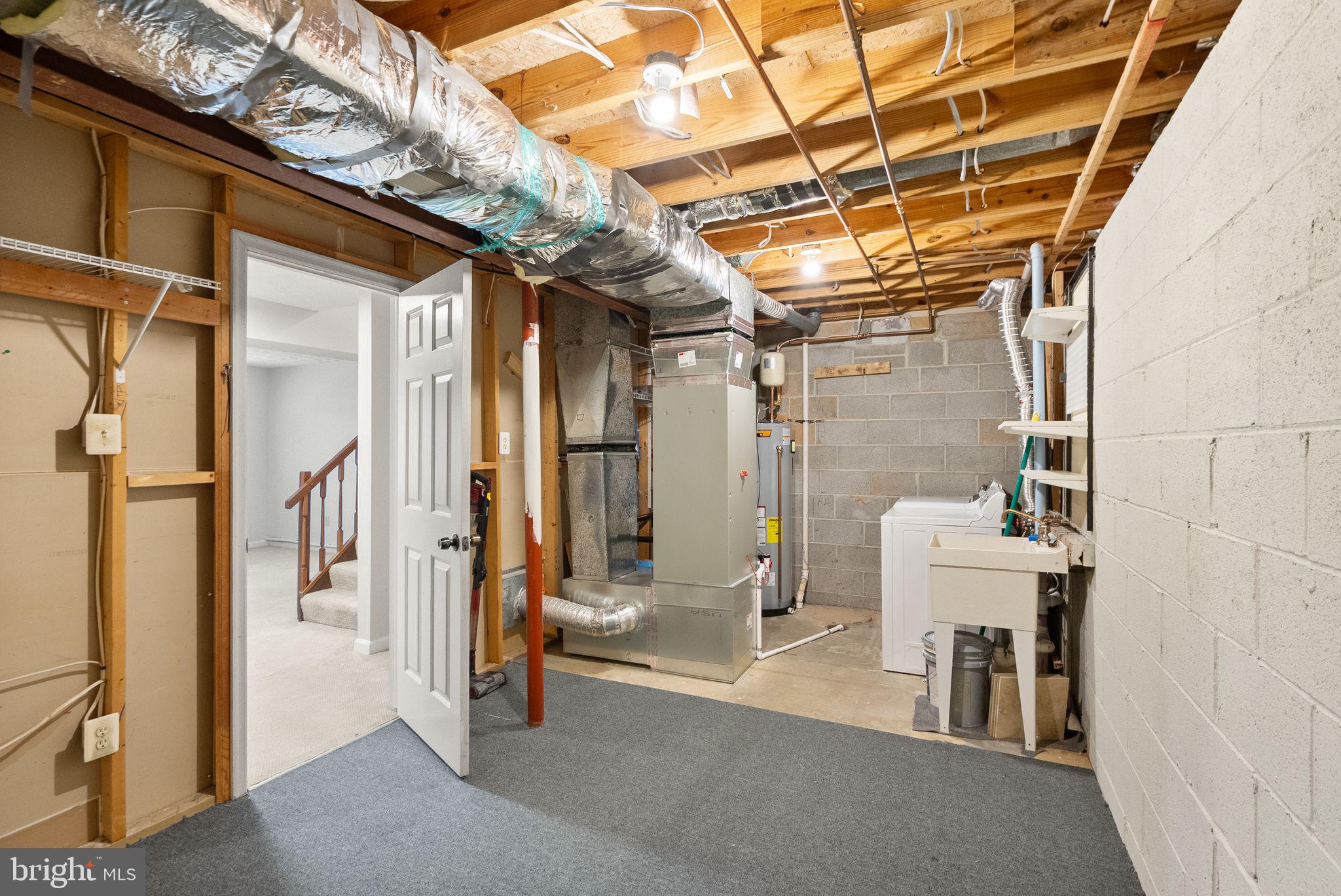 BIRCHFIELD WOODS - Residential