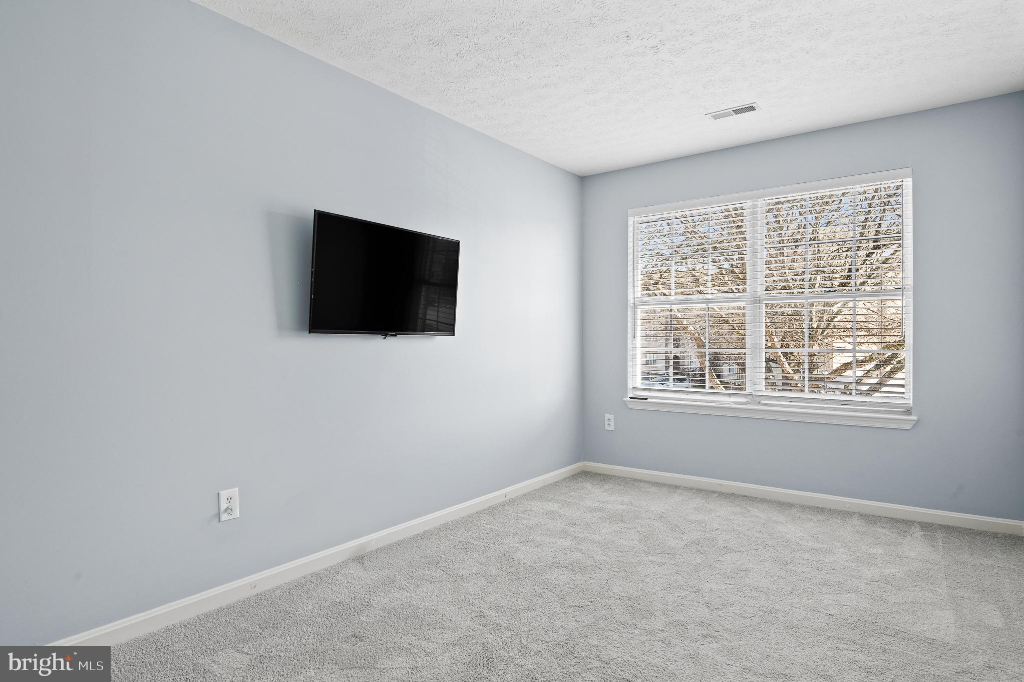 ANNAPOLIS OVERLOOK - Residential