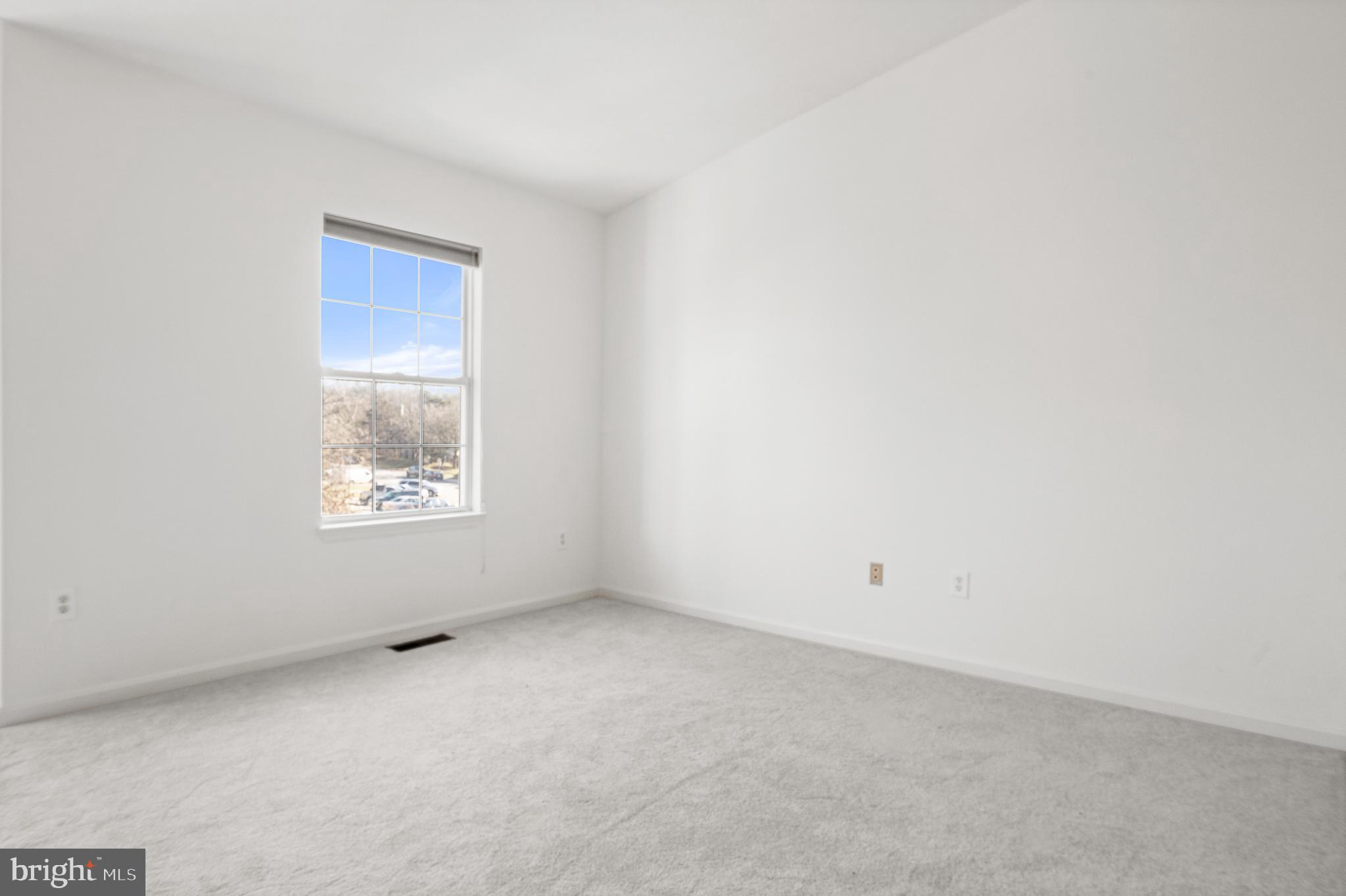 ANNAPOLIS OVERLOOK - Residential
