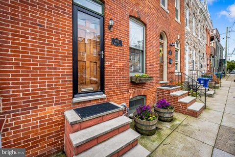 Townhouse For Sale - 409 E Gittings Street<br/> BALTIMORE, MD 21230