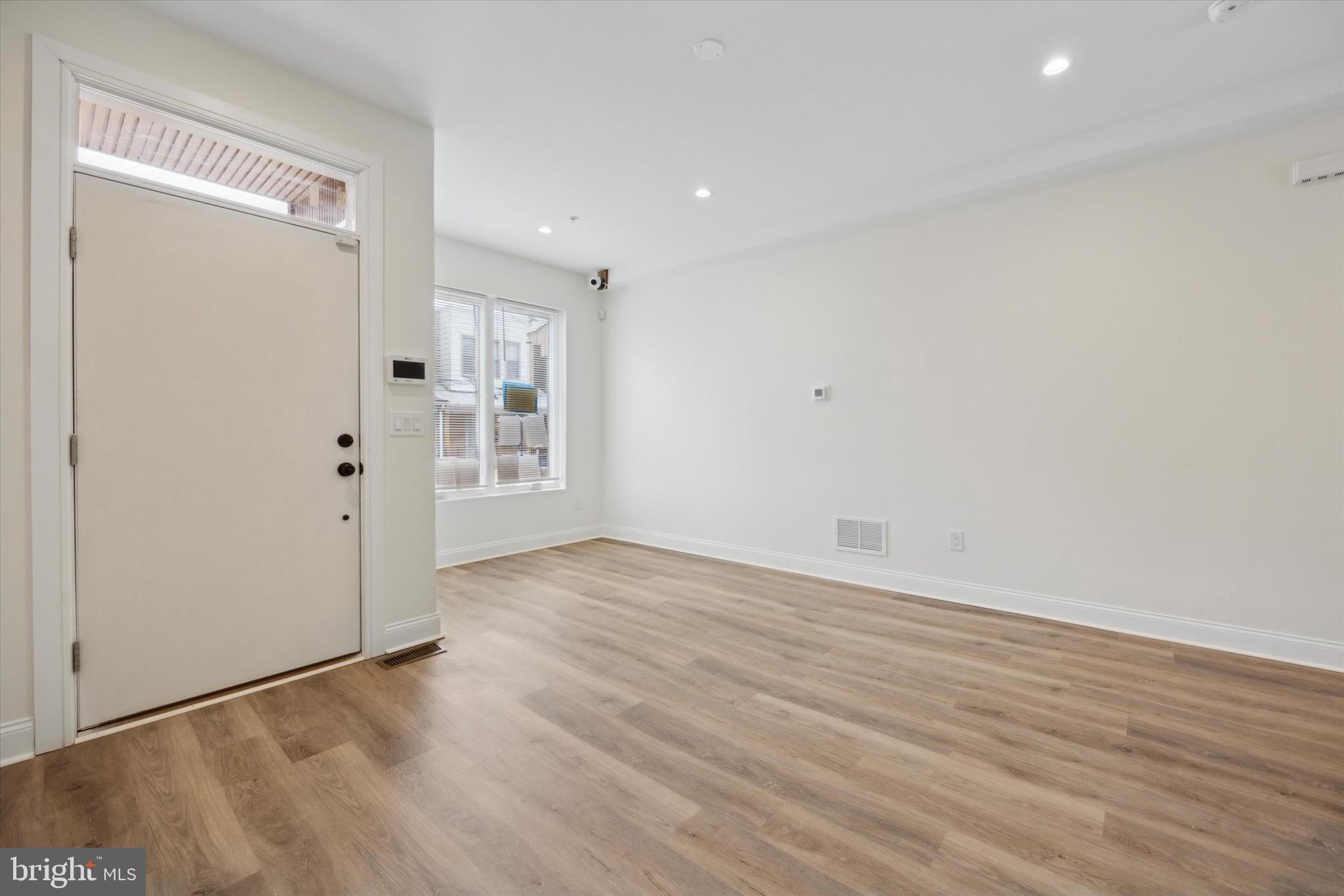 POINT BREEZE - Residential Lease