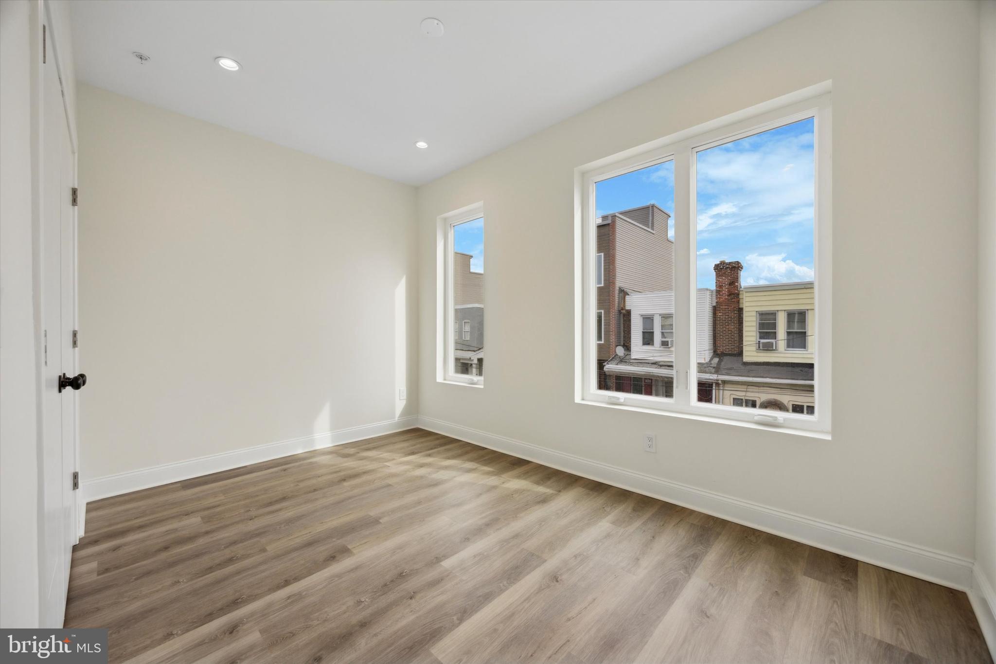 POINT BREEZE - Residential Lease