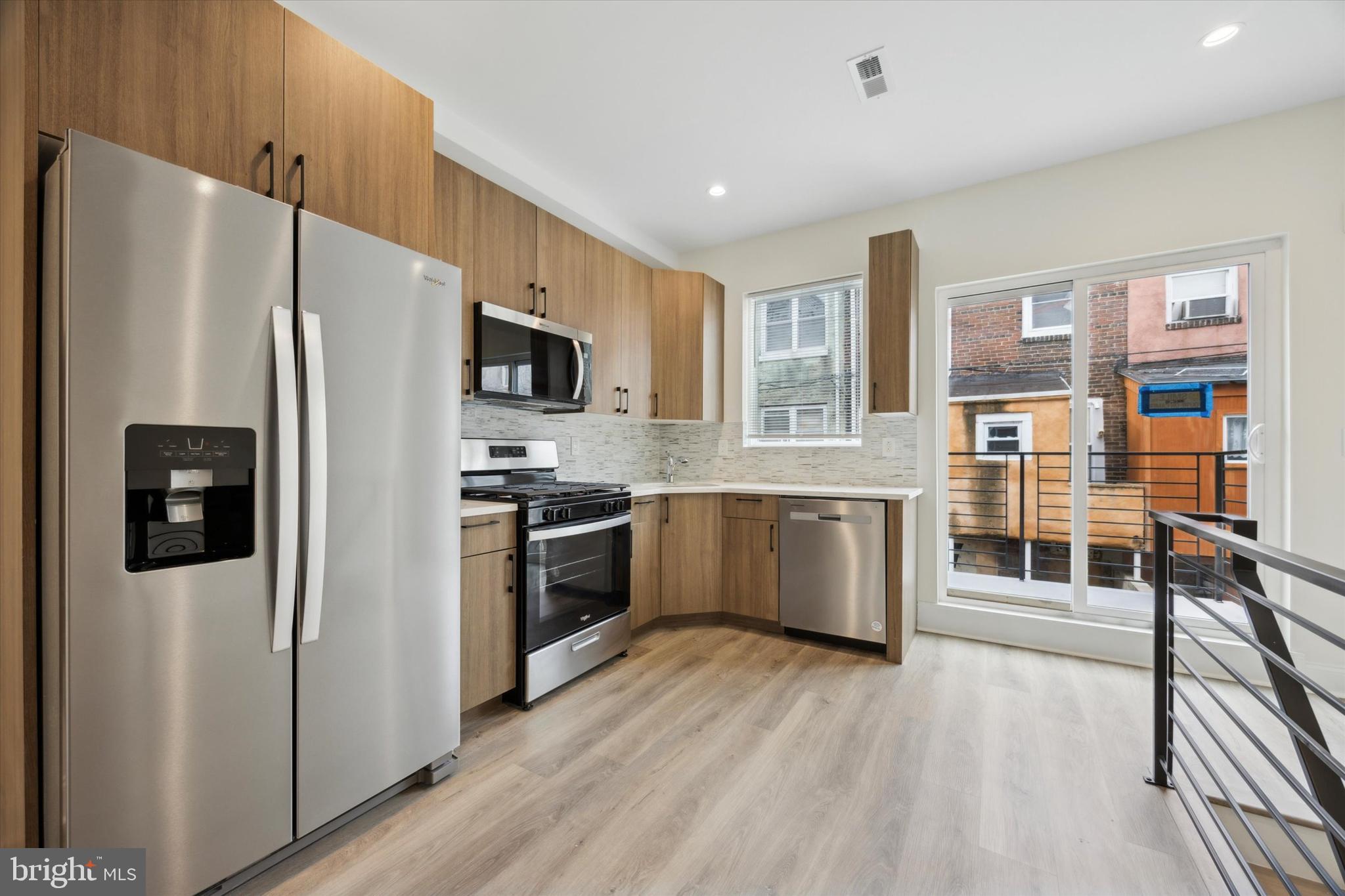 POINT BREEZE - Residential Lease