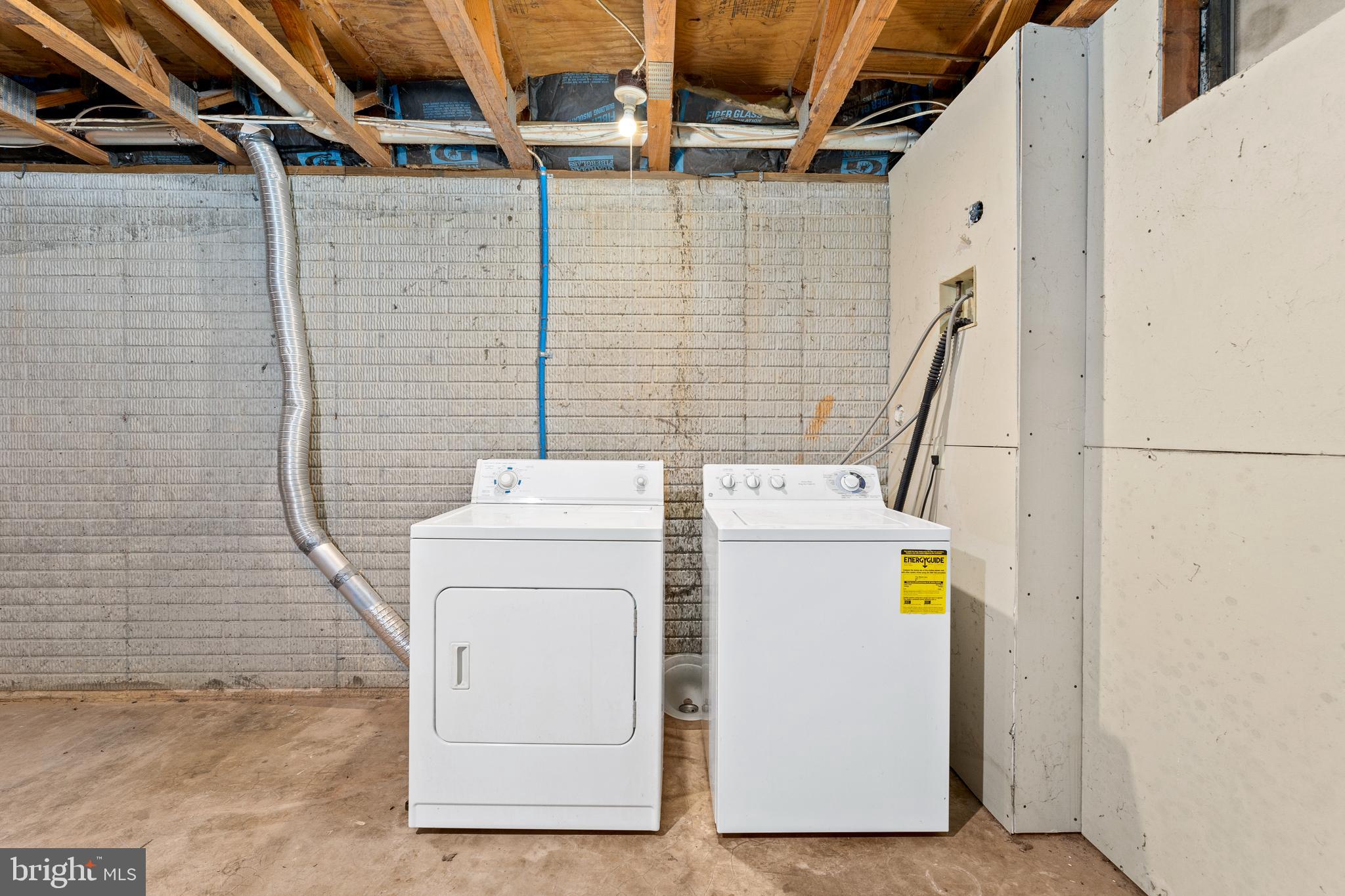 STAFFORD MEADOWS - Residential